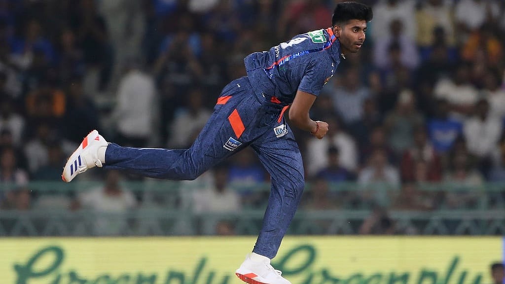 Lucknow Super Giants Mayank Yadav bowls a delivery during the Indian Premier League cricket match between Gujarat Titans and Lucknow Super Giants in Lucknow, India, Sunday, April 7, 2024. - (AP Photo/Surjeet Yadav)